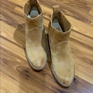 Dolce Vita women’s boots